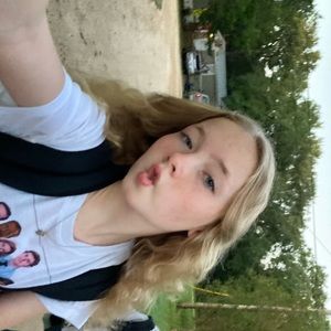 Meet your Posher, Laynee